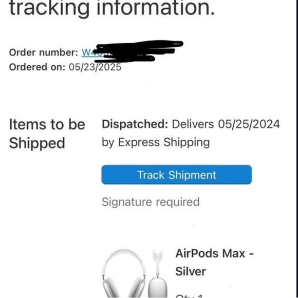 AirPod Maxes! - Picture 5 of 5